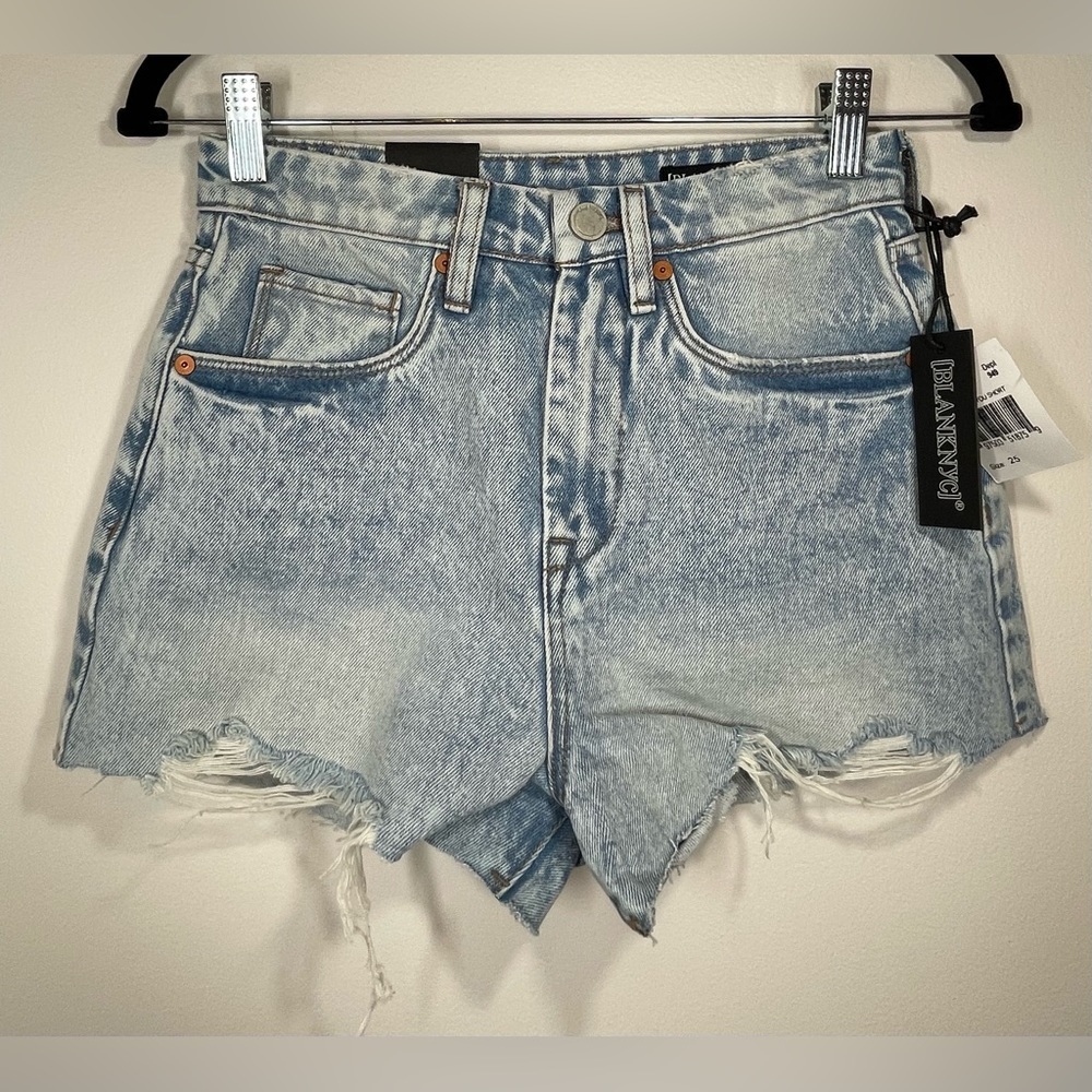 NWT BLANKNYC The Reeve Ultra‎ High-Rise Frayed Hem Light Denim Shorts Size 25
